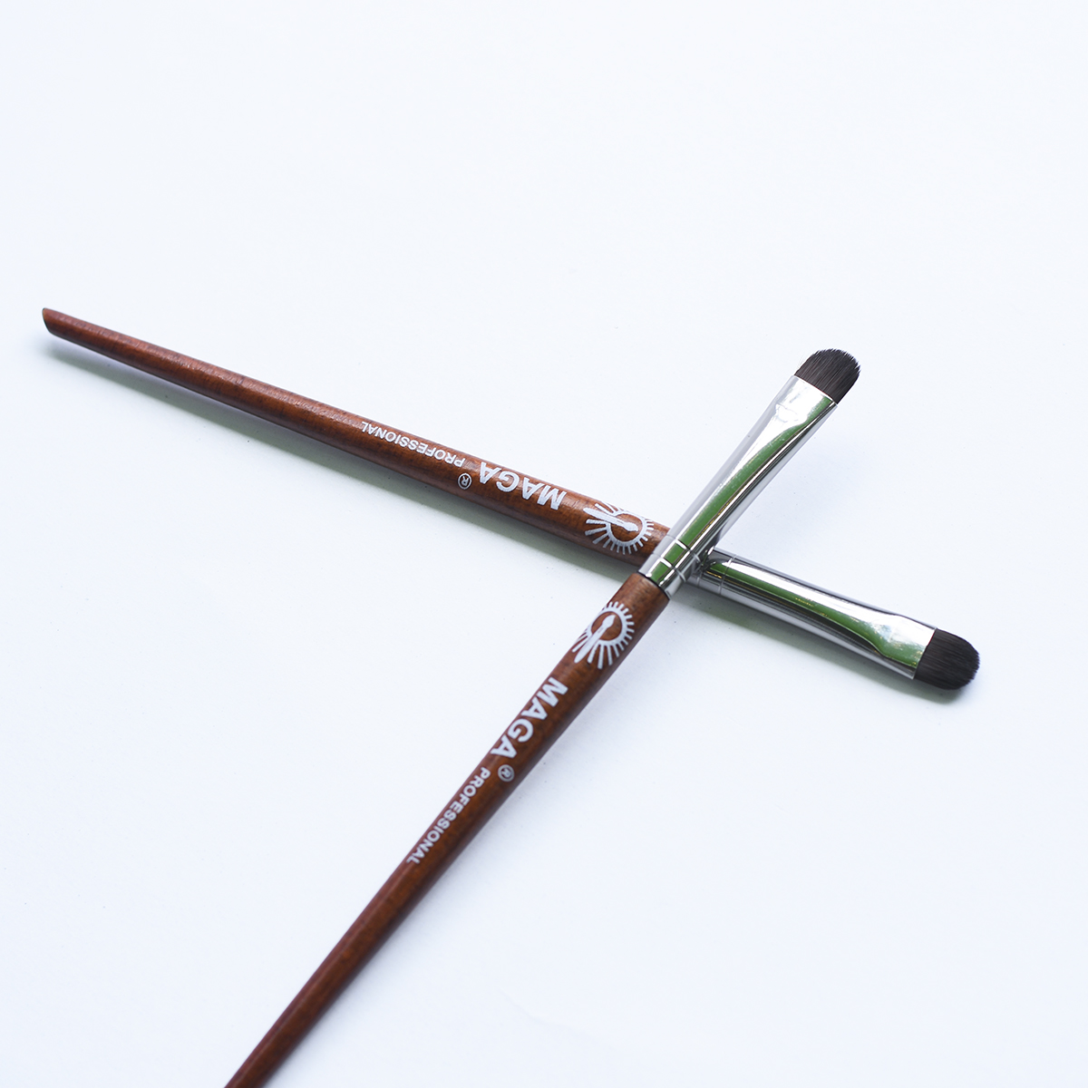 Cọ mắt MAGA SHADER BRUSH 26