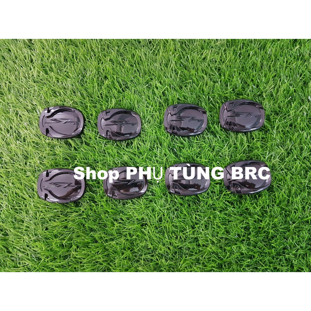 Chụp nút kiếng màu đen xe SH 2020 ( 1 chiếc gắn bên phải).