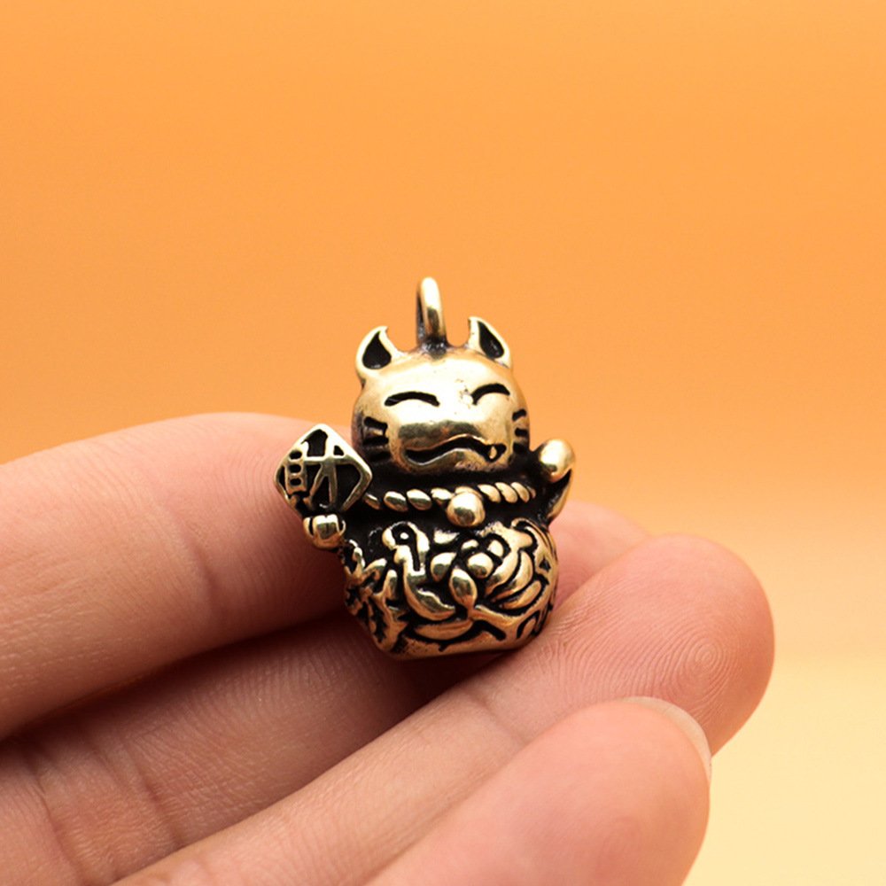 Tượng Phong Thủy Hình Mèo Thần Tài (Kích Thước: 2.7cm x 2.2cm)