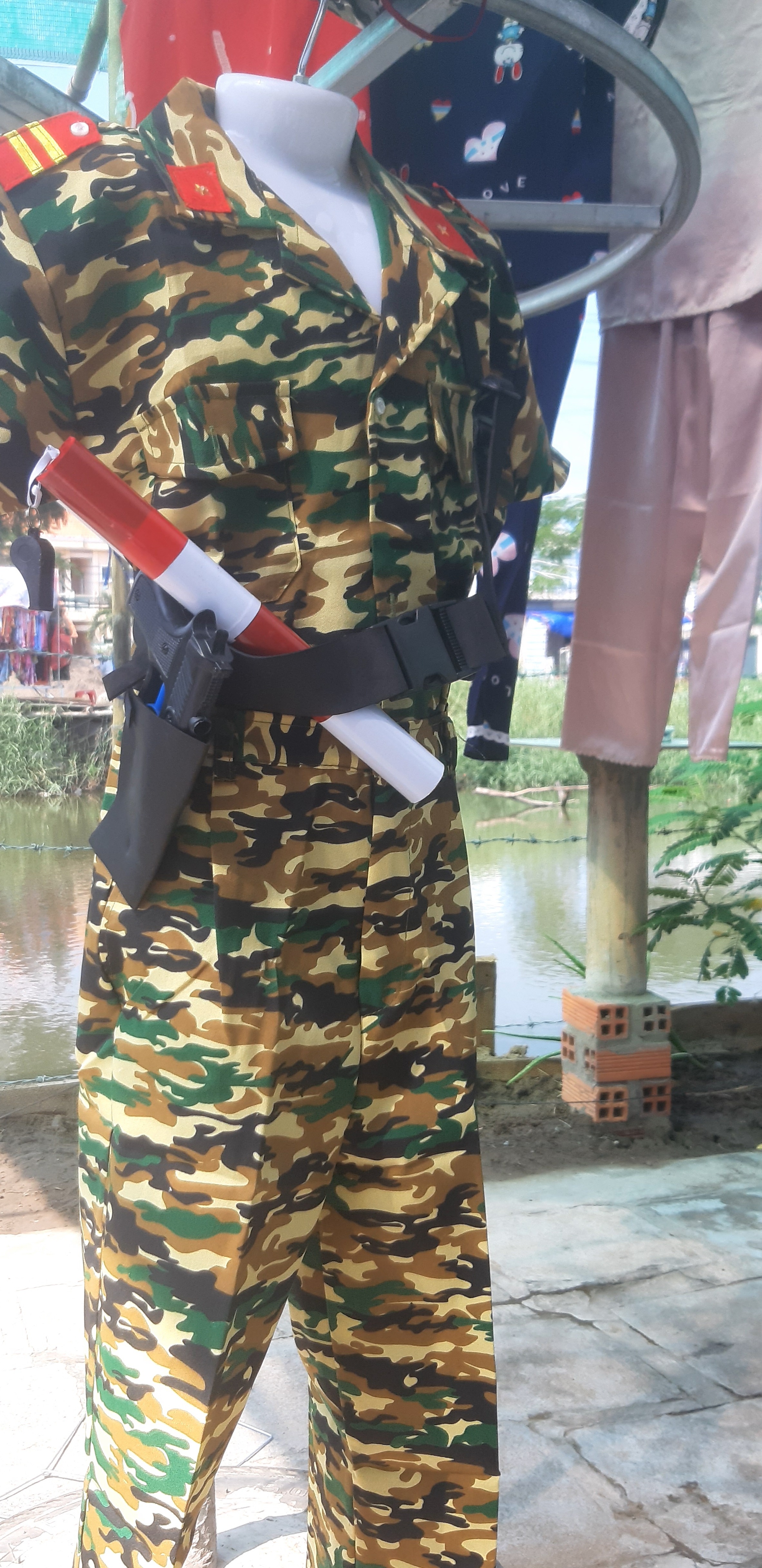 Quần áo trẻ em rằn ri trẻ em