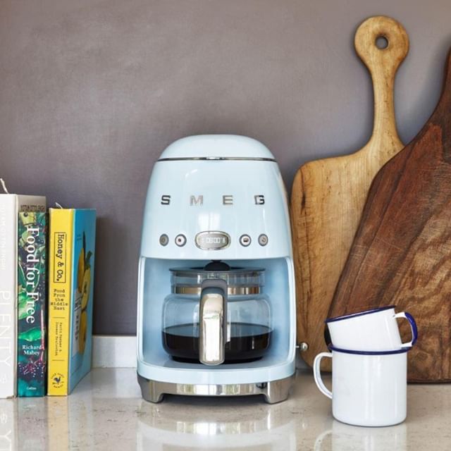 Smeg DFC02PBEU, Drip Coffee Machine, Auto-Start Mode, Reuseable Filter, Digital Display, Anti-Drip System, Aroma Intensity Option, 1.4 Litre Tank
