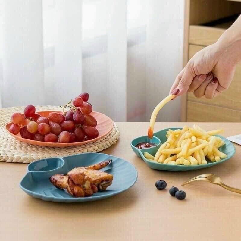 Dĩa hình vỏ sò có ngăn gia vị