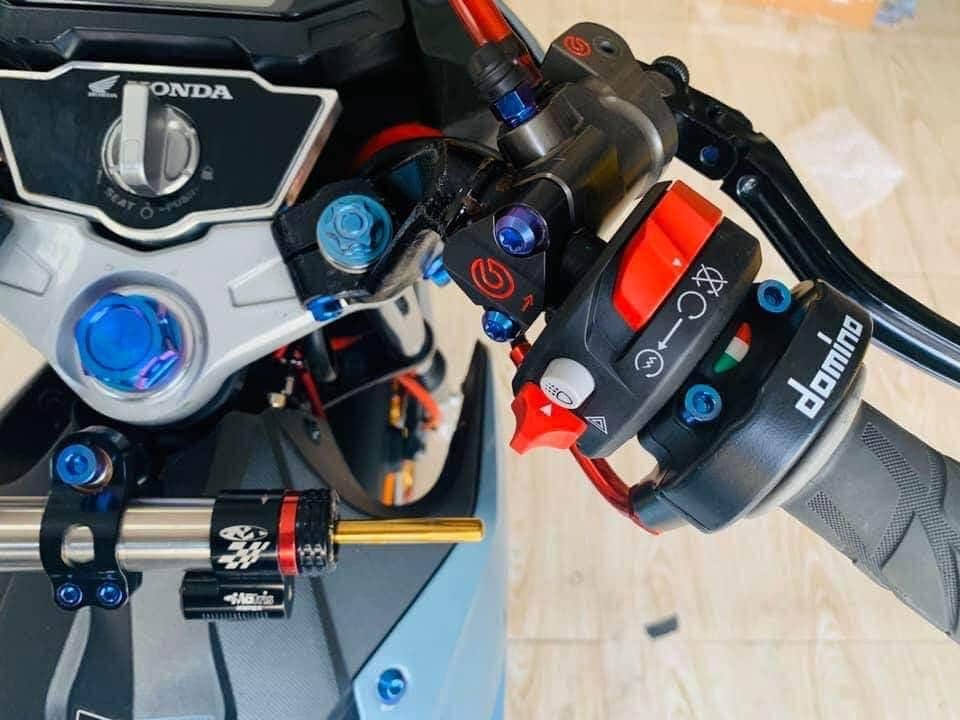 Tay thắng brembo 1 cặp full phụ kiện