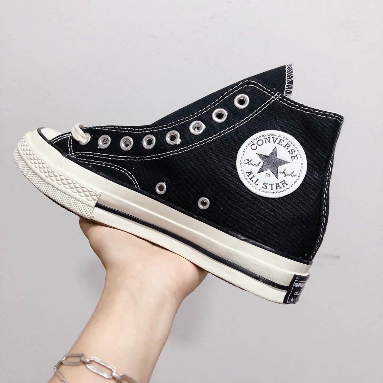 Giày Converse Chuck Jaylor Màu Đen (Cổ Cao, Cổ Thấp) Hàng R11