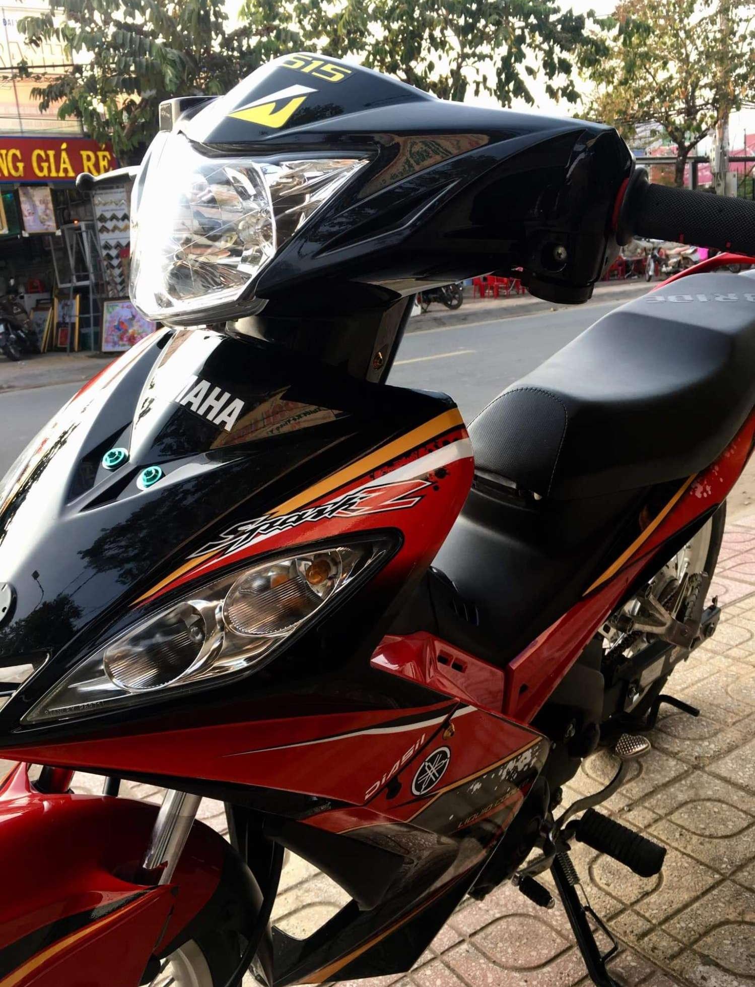 Tem rời exciter 2010 spark đỏ đen