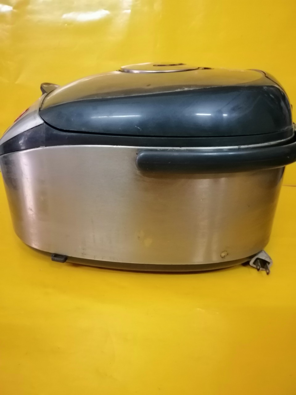 Nồi cơm nội địa Nhật Tiger JKR-A180 (1.8L)