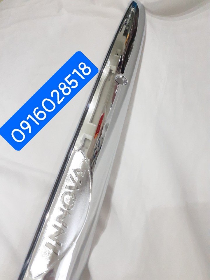 Ốp tay mở cốp xe toyota innova 2008-2011 mạ crom