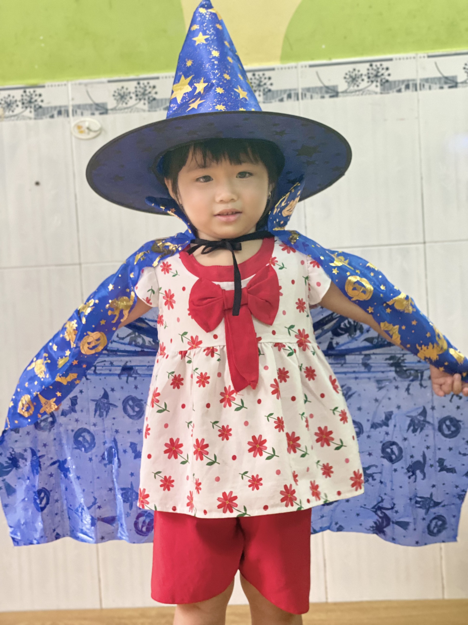 SET ÁO CHOÀNG PHÙ THUỶ HALLOWEEN + NÓN  80CM - 120CM (HÌNH THẬT)