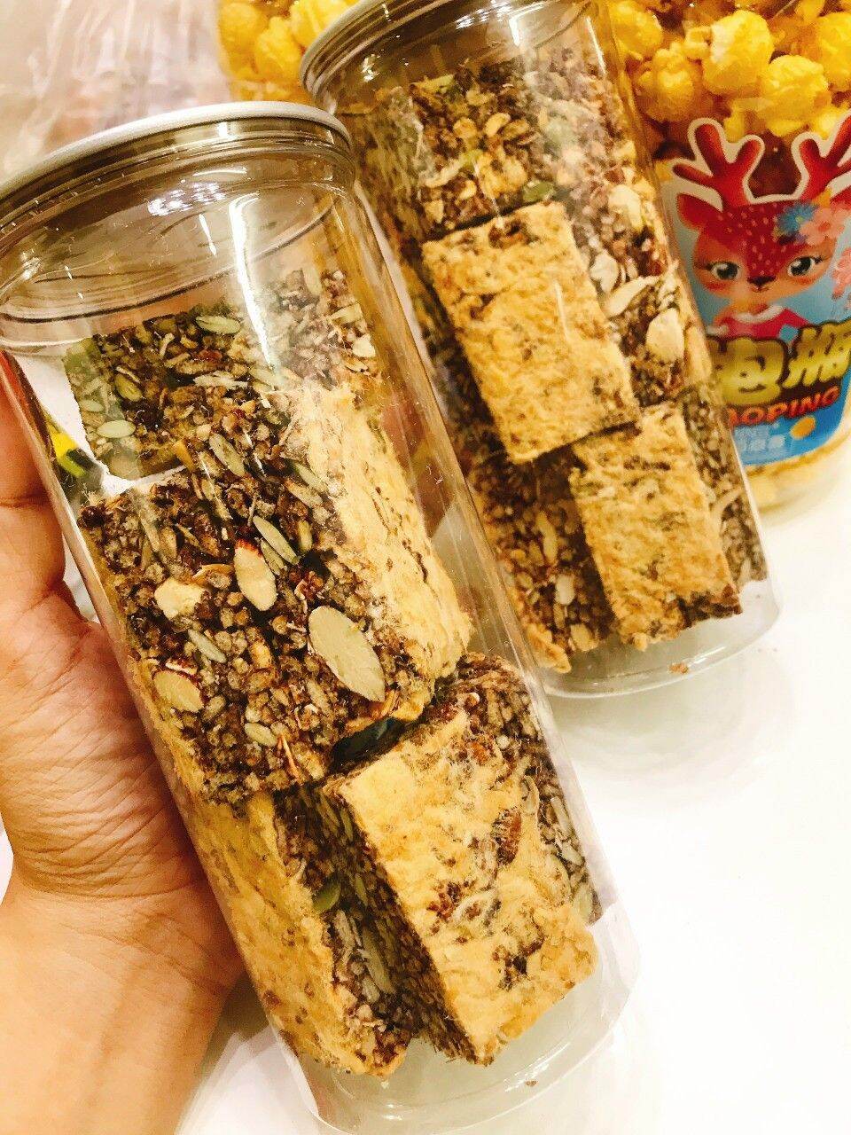 Thanh Cơm Lức Ngũ Cốc Chà Bông.