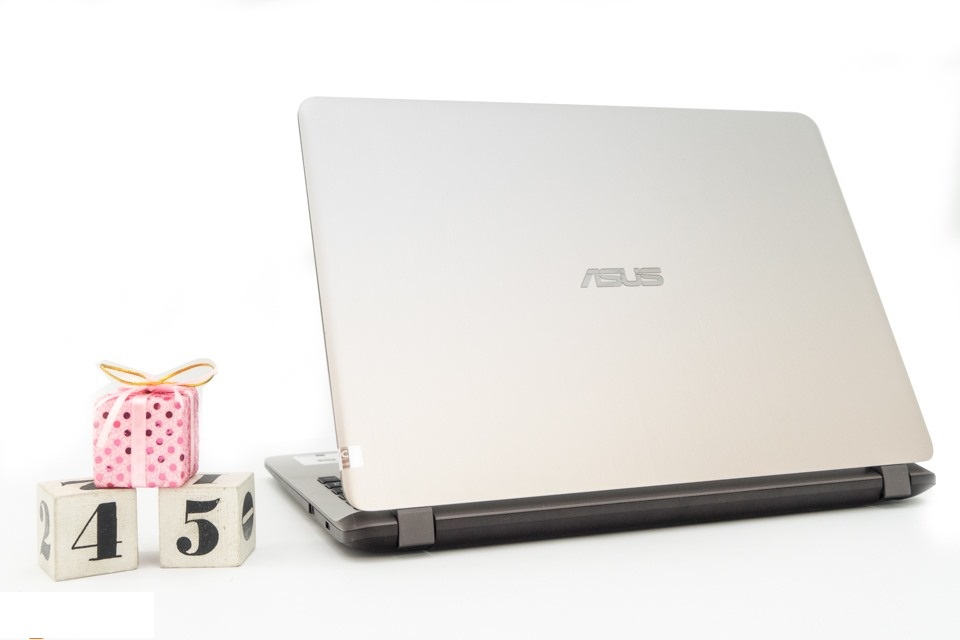 Laptop ASUS VivoBook X507UF-EJ121T
