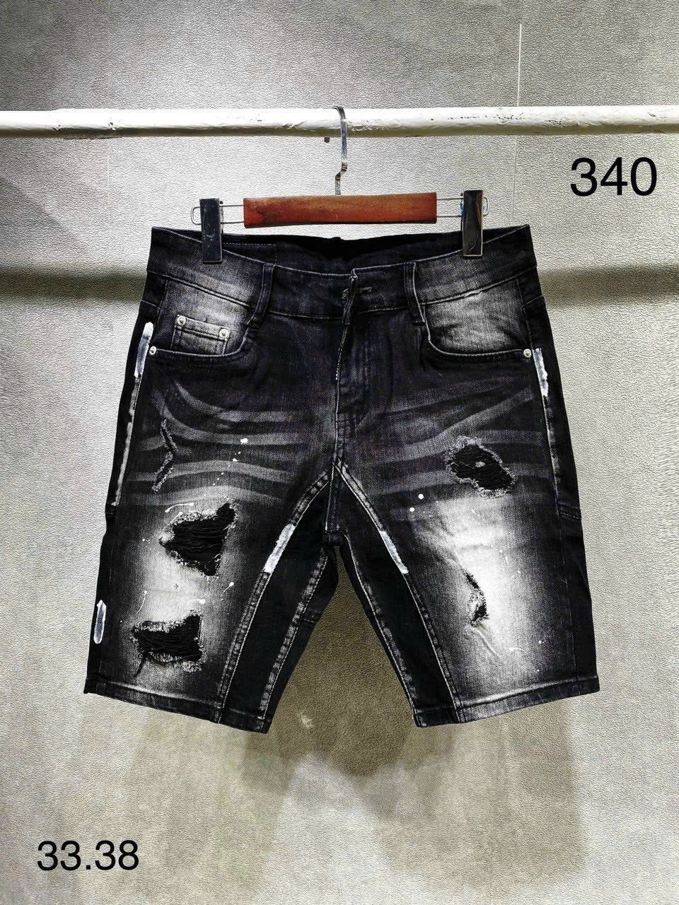 [FREESHIP + ẢNH THẬT + VIDEO] Quần short jean nam đen vá đỏ rách sướt nhẹ và chấm sơn đẹp thêu LOGO thời trang cao cấp hàng chuẩn shop