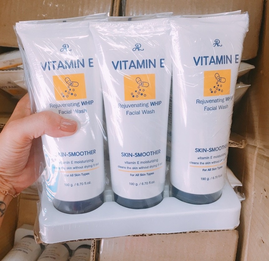 [HCM]Sữa Rửa Mặt Aron Vitamin E 150g - KM