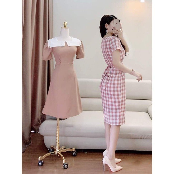 ĐẦM CARO CỔ TIM CỘT EO PHỐI NÚT SANG TRỌNG DÀI ĐẦM 96CM   (KÈM QUÀ TẶNG)