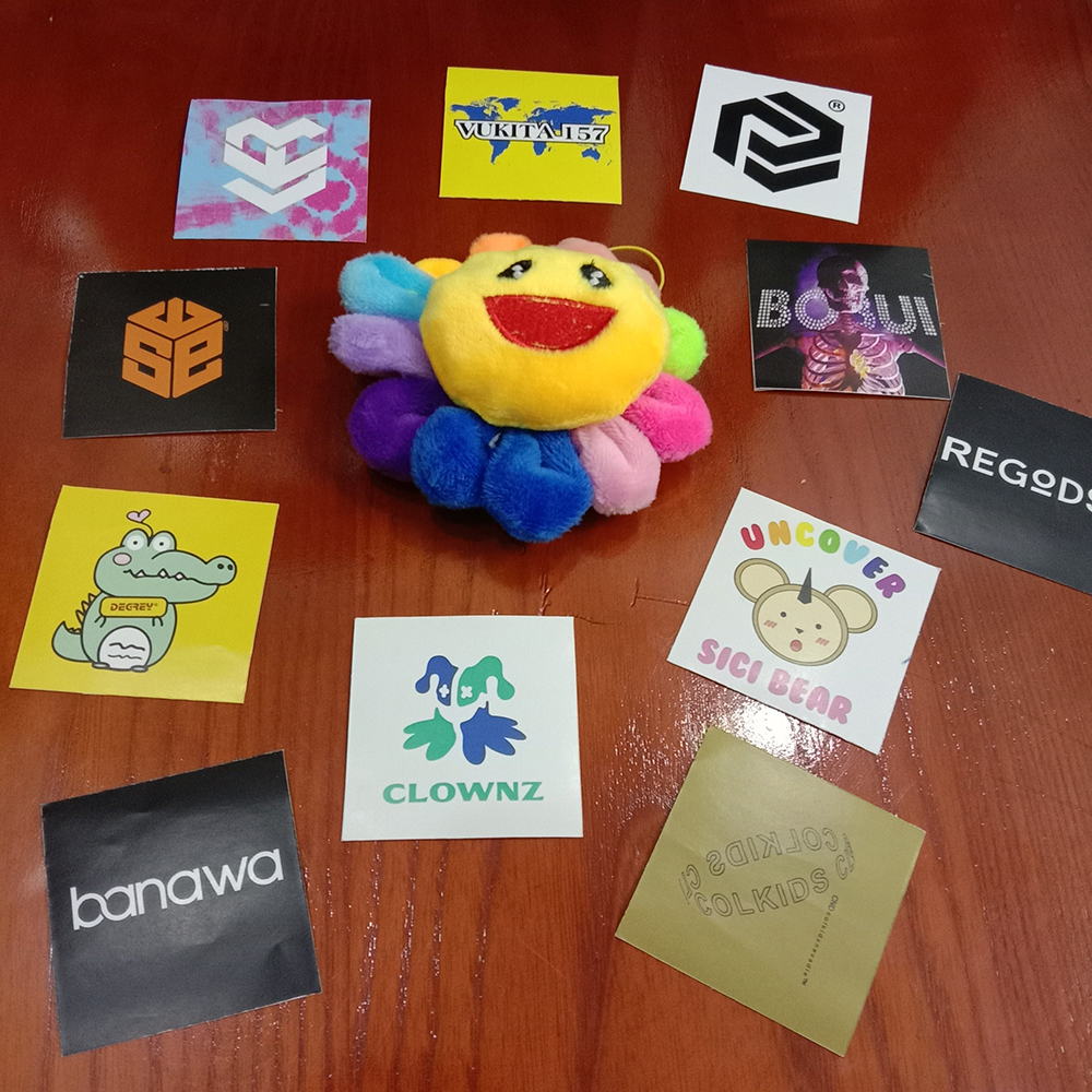 [HCM]Sticker dán các local brand (chuẩn cao cấp 1-1) (vukita157)