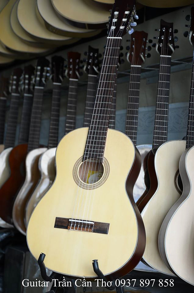 ĐÀN GUITAR CLASSIC | MODEL: CHD-15 | HÃNG GUITAR TRẦN NỔI TIẾNG