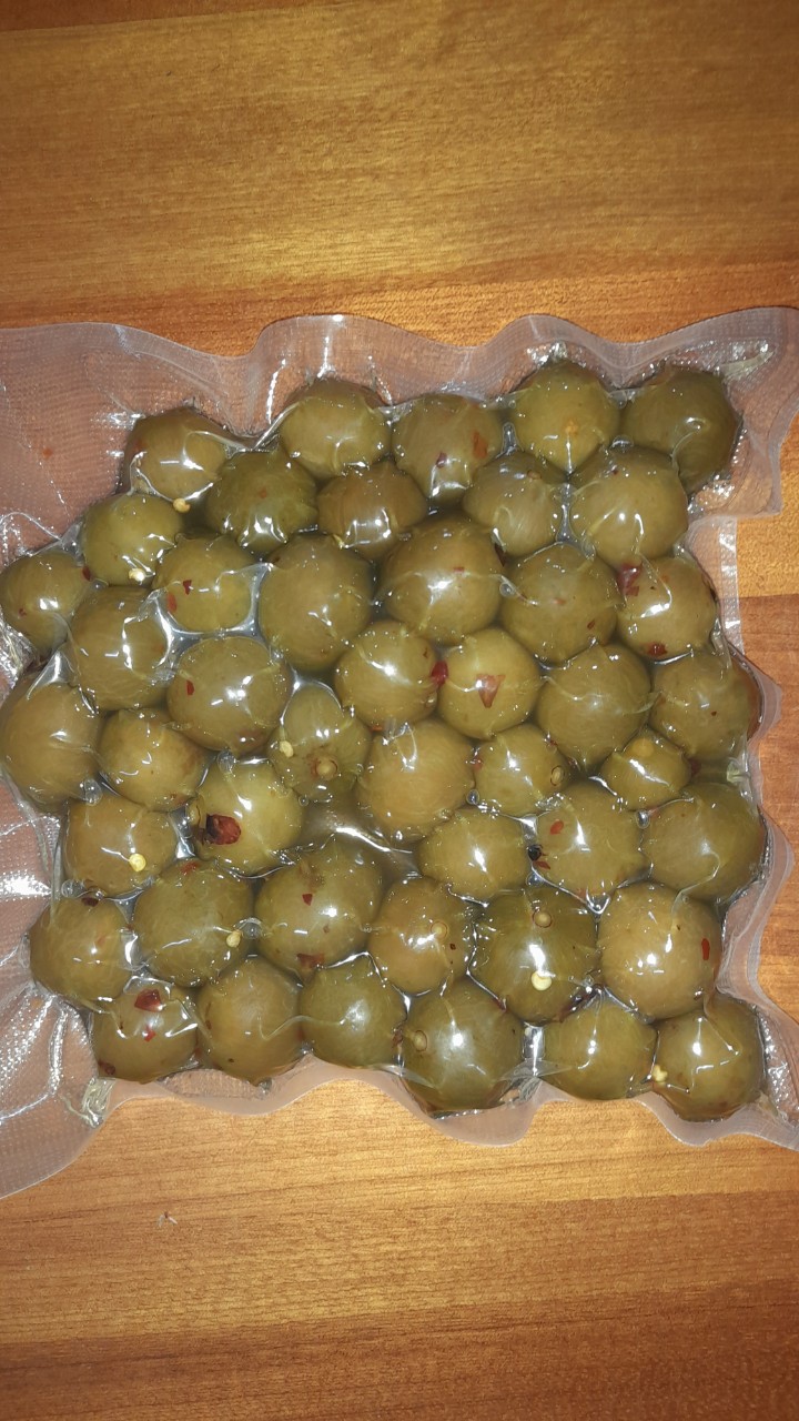 Sấu non ngâm đường chua ngọt