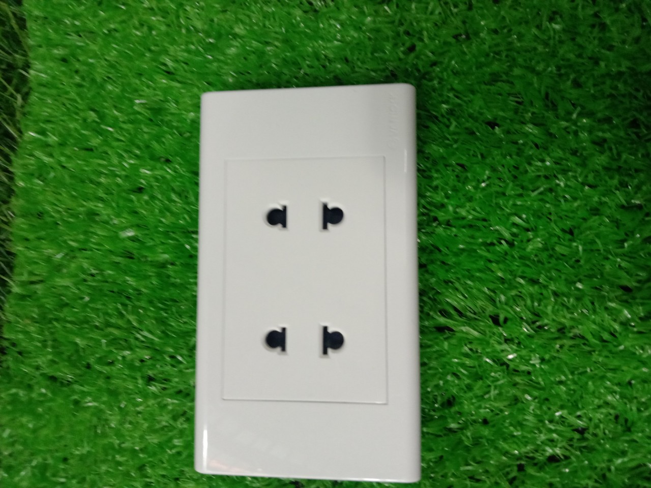 Mặt 1,2,3,4 công tắc(sino) dòng S18