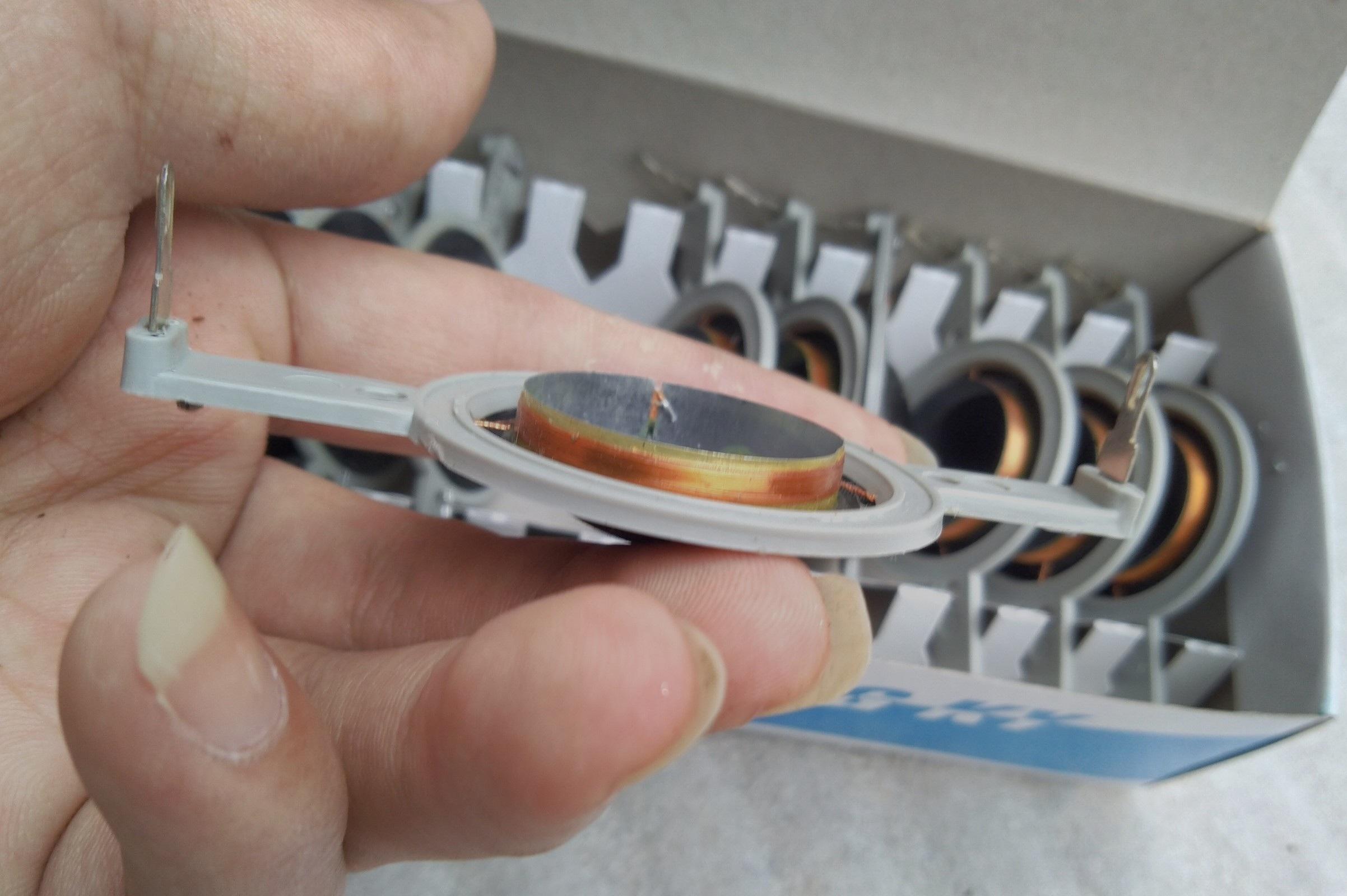 COIL LOA TREBLE 25MM MÀNG LỤA MÀU ĐEN - HỘP 10 CÁI