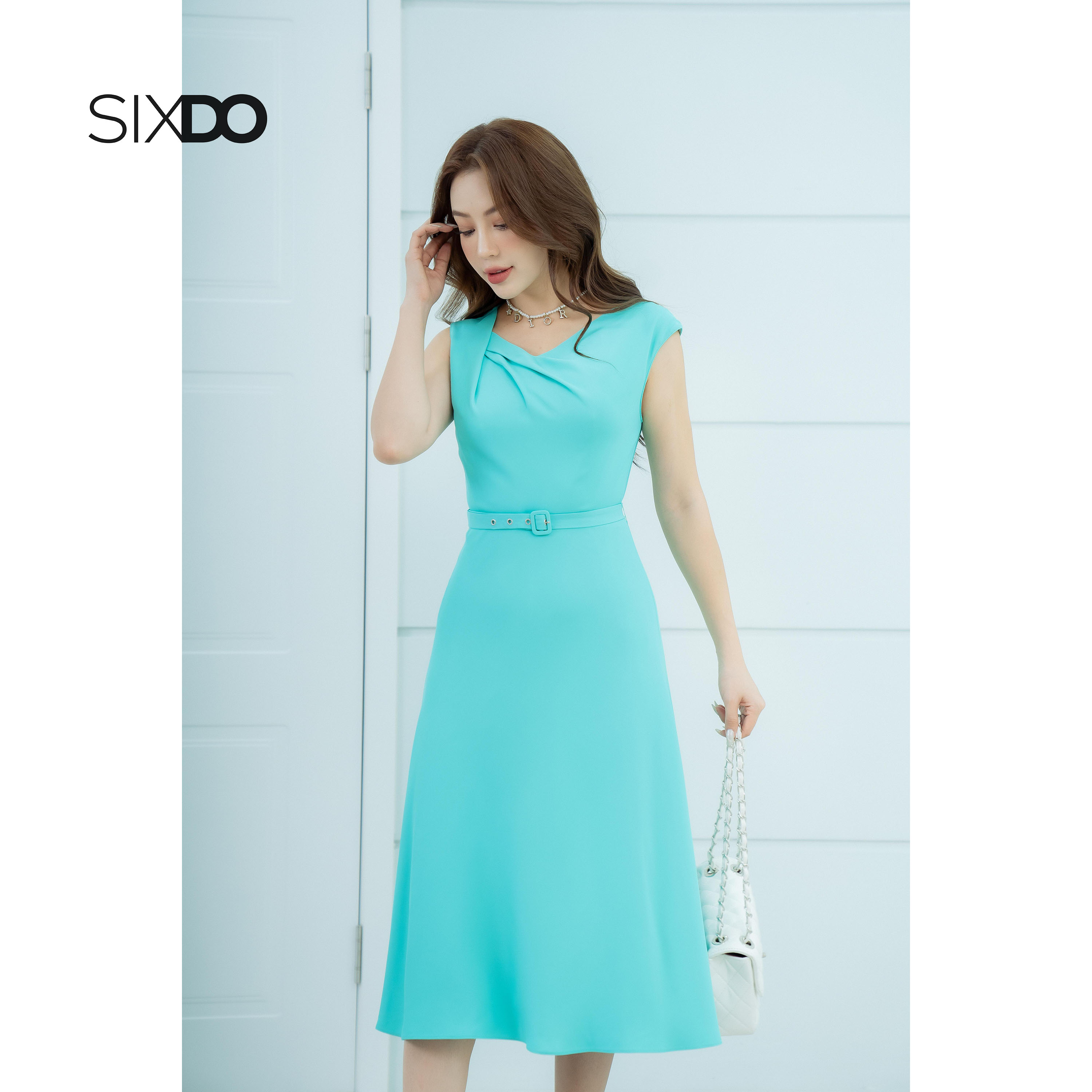 Váy lụa midi màu ngọc lam có thắt lưng thời trang SIXDO (Turquoise Midi Silk Dress With Belt)