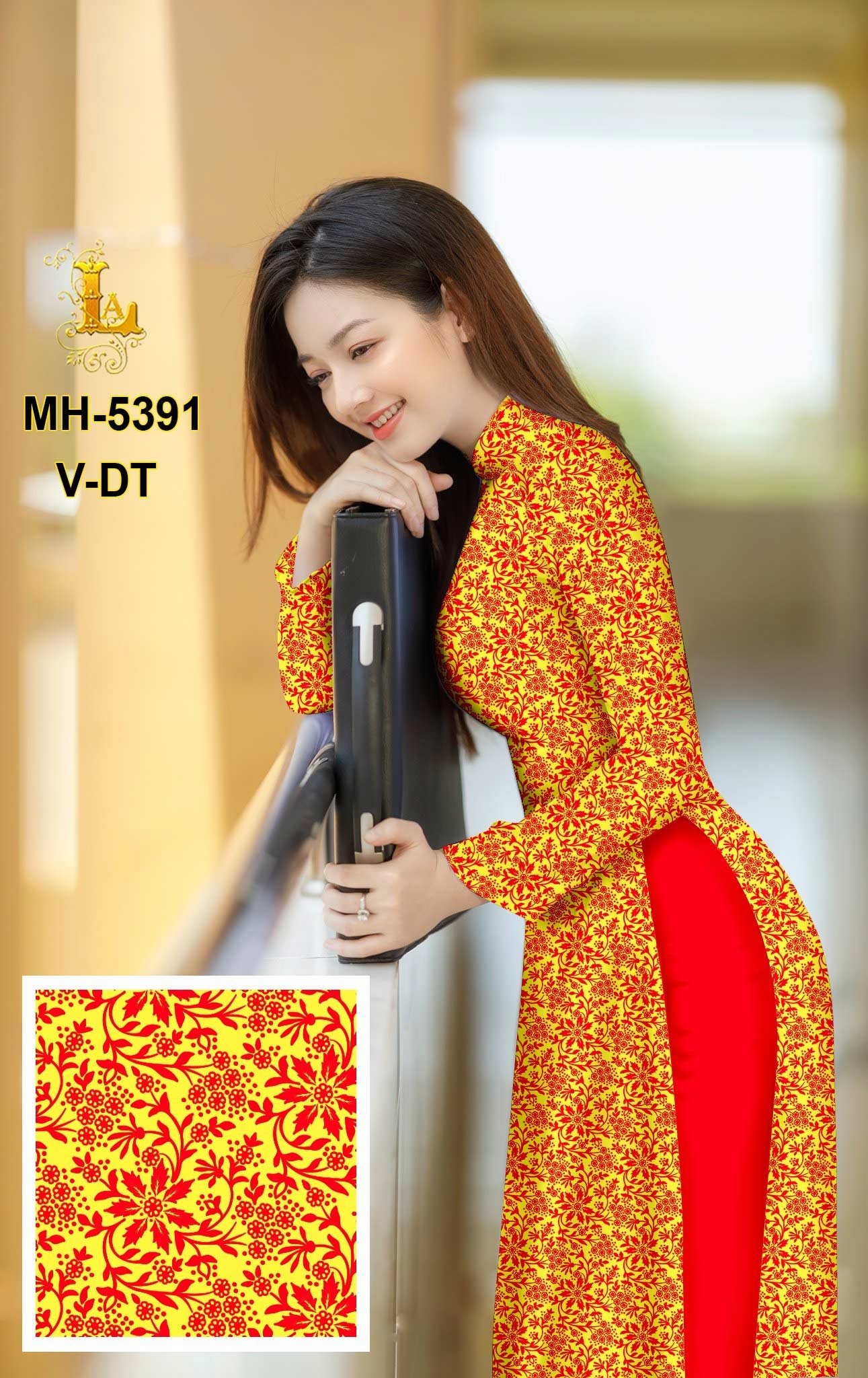 Vải áo dài hoa văn đều áo hiện đại
