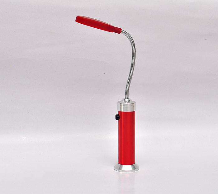 Đèn để bàn 15 led siêu sáng chống cận có đế hít nam châm (màu ngẫu nhiên)