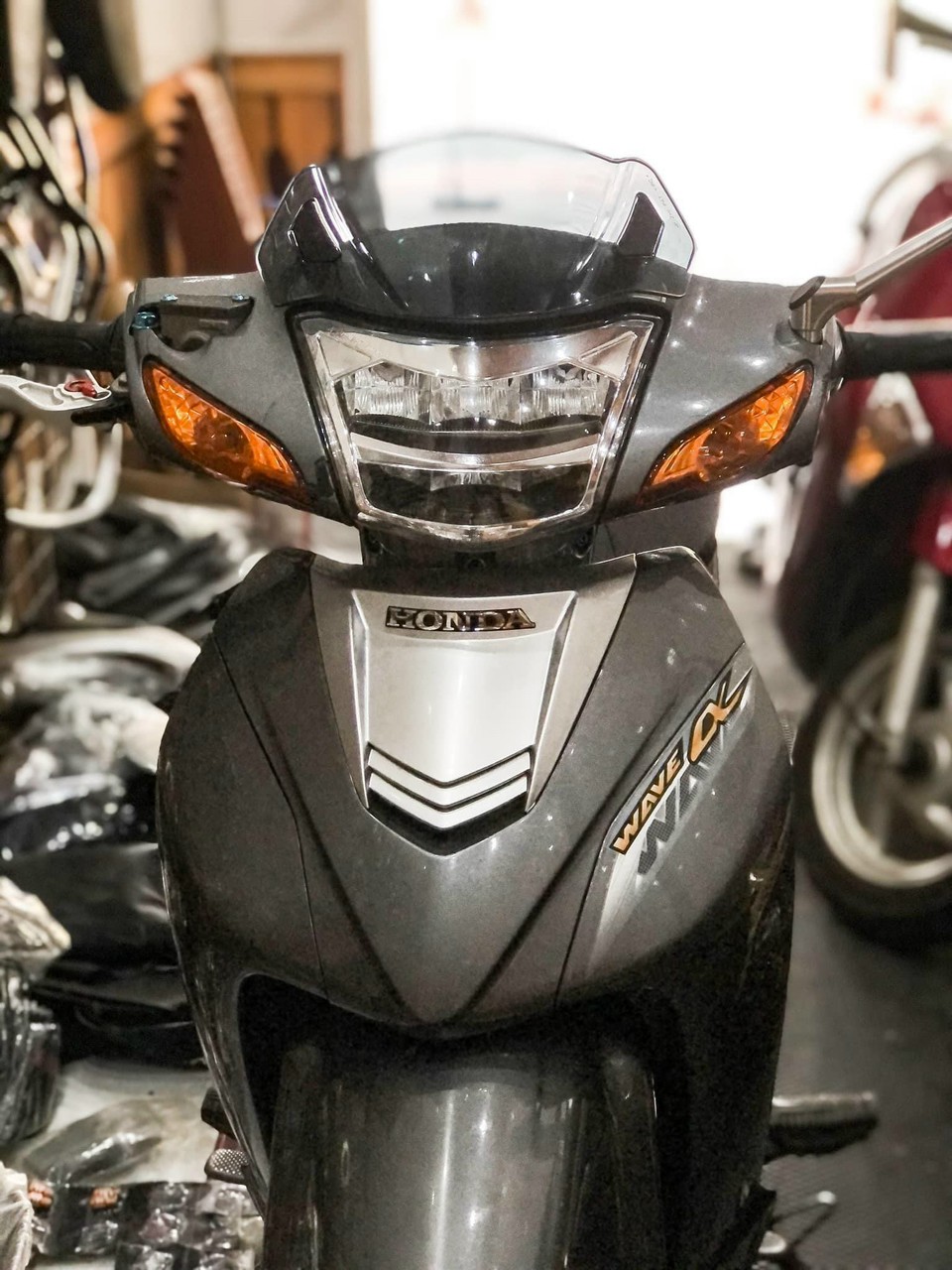 Kính chắn gió xe Wave A100, Wave A110 Zhipat