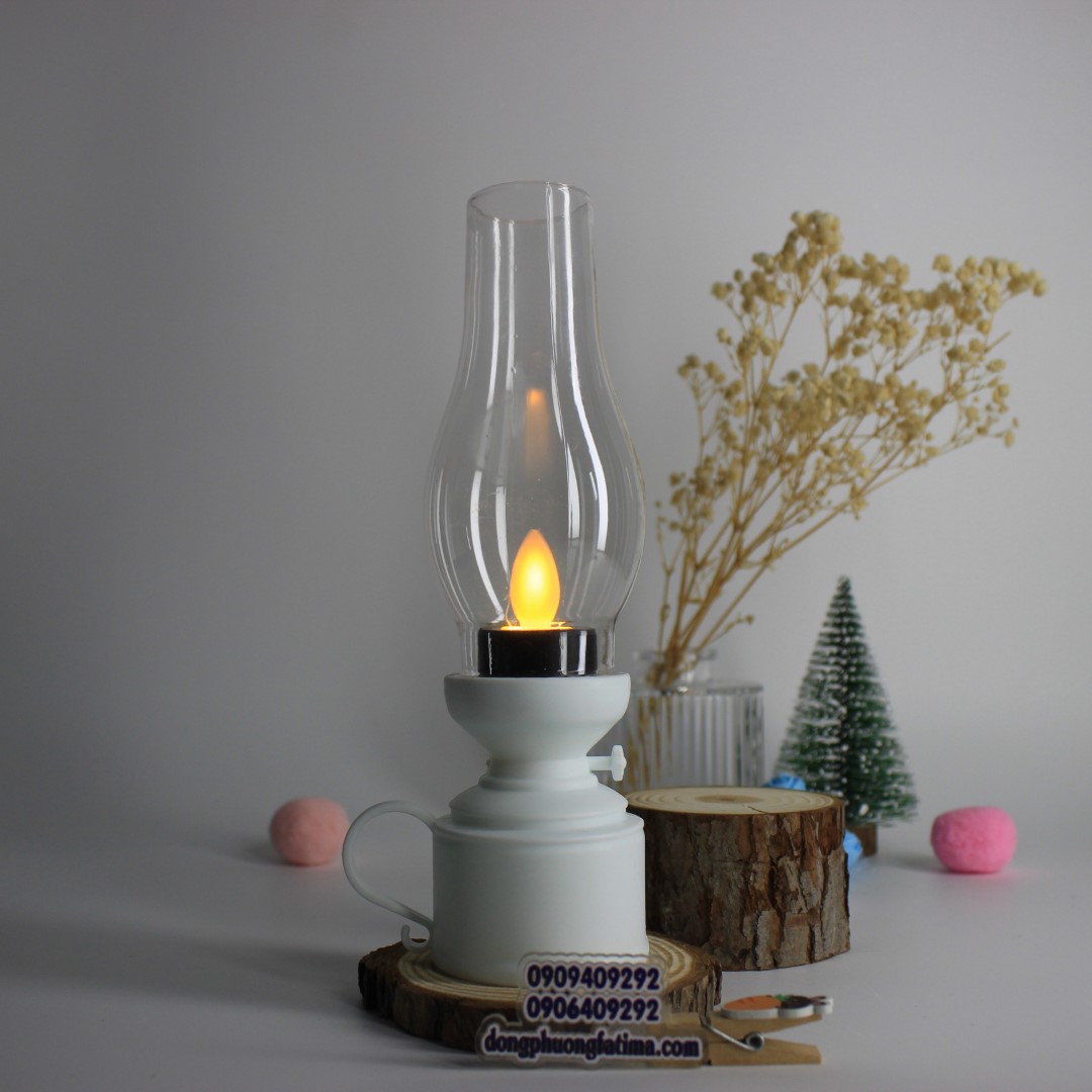 2 Cây Đèn Dầu Trang Trí Bóng Led