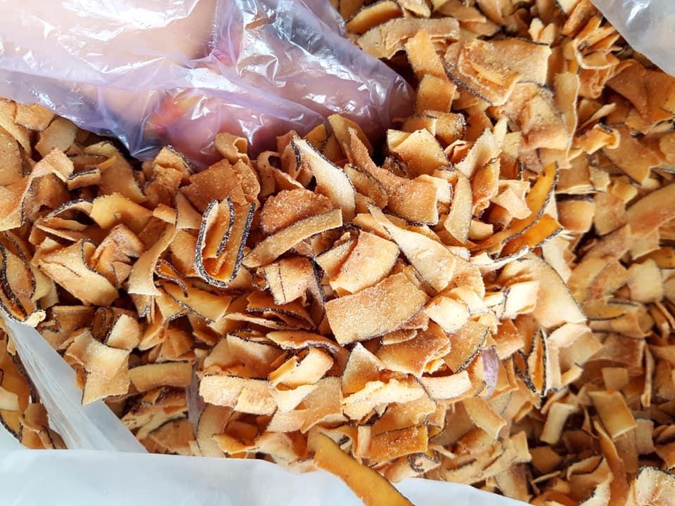 Gói 500gr Mứt dừa khô sấy giòn với đường phèn ca cao