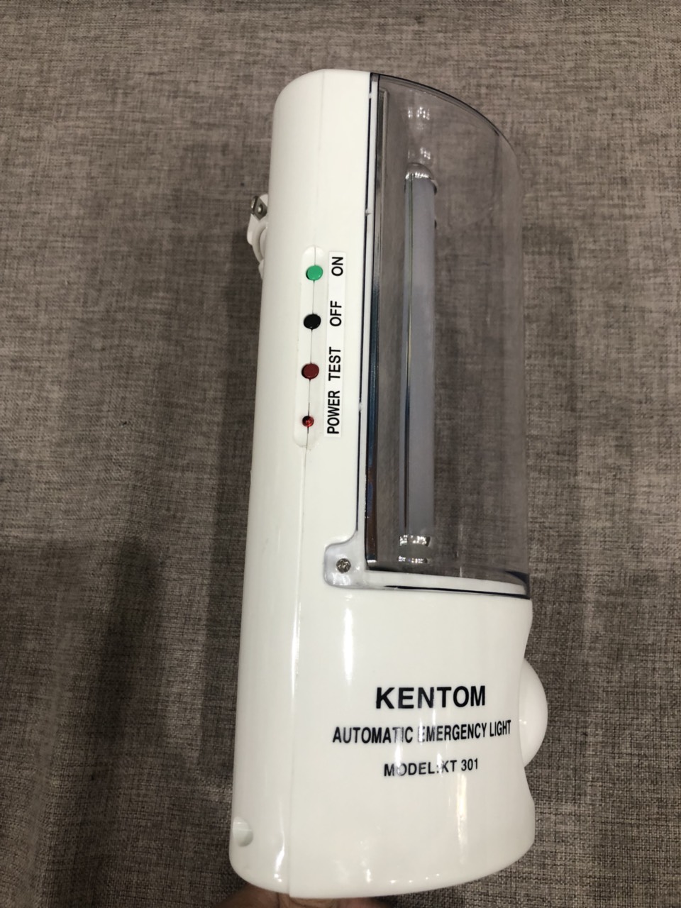 Đèn sạc khẩn cấp Kentom KT-301 - hình thật