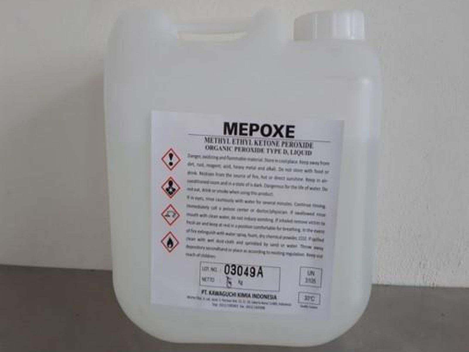 [Giá sỉ] Xúc tác composite can 5kg