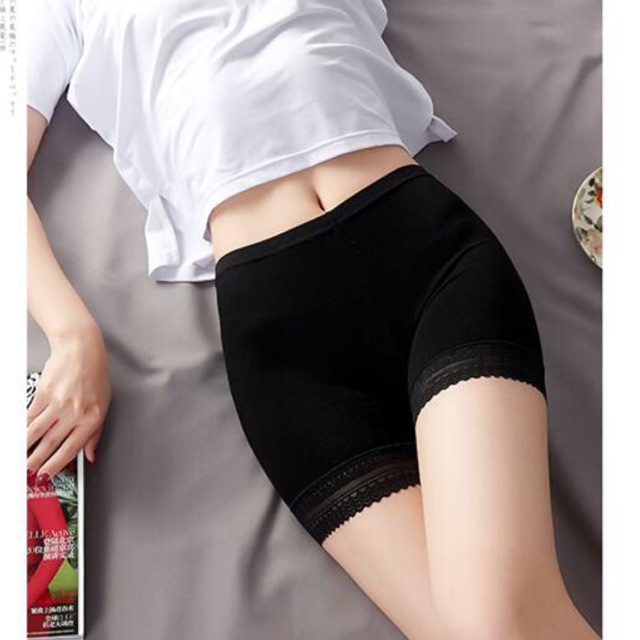 Quần đùi mặc trong váy cotton