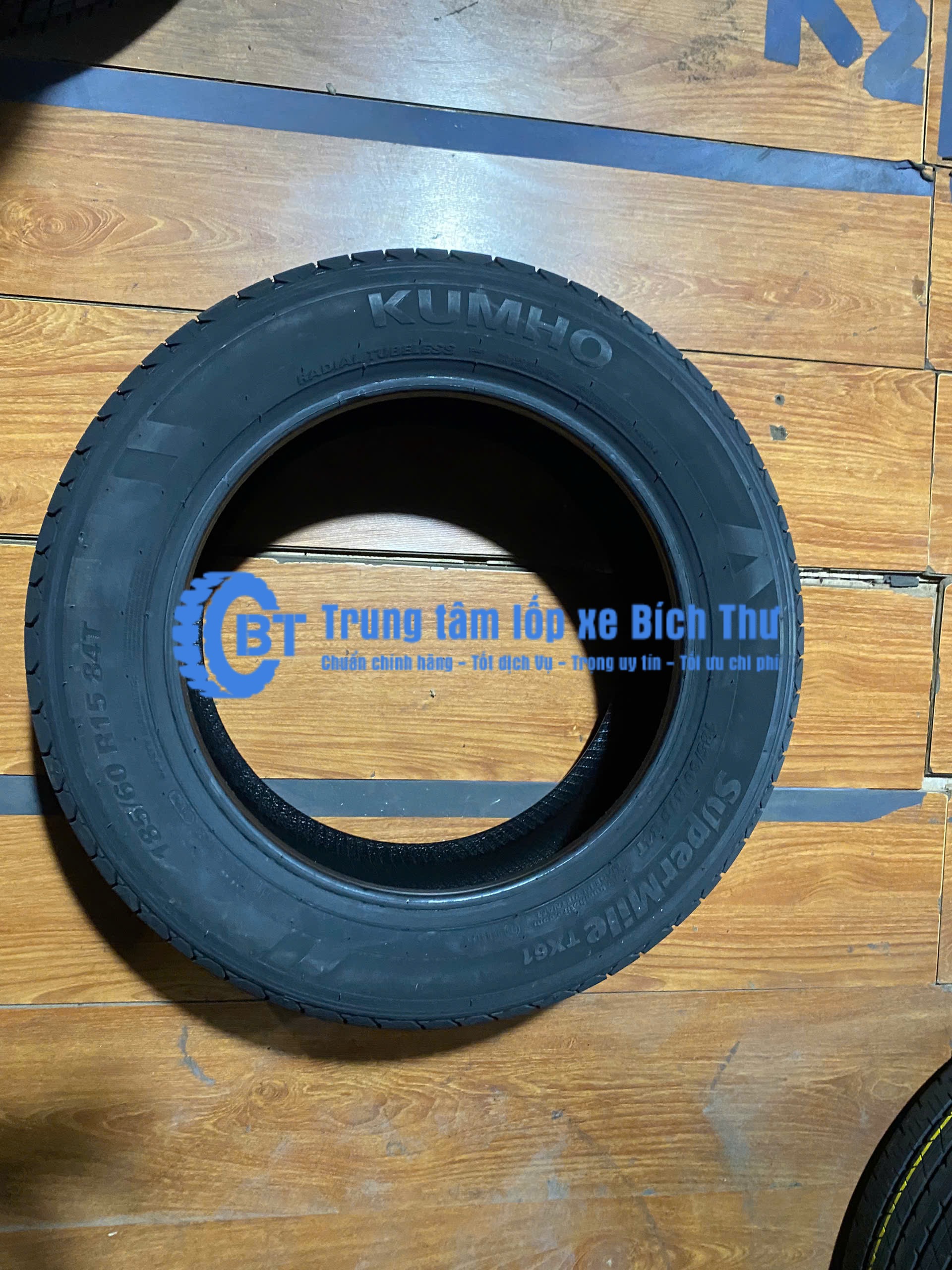 Lốp Kumho 185/60R15 TX61