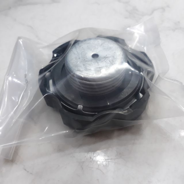 [HCM]Nắp Xăng Vặn Ren Máy Xăng