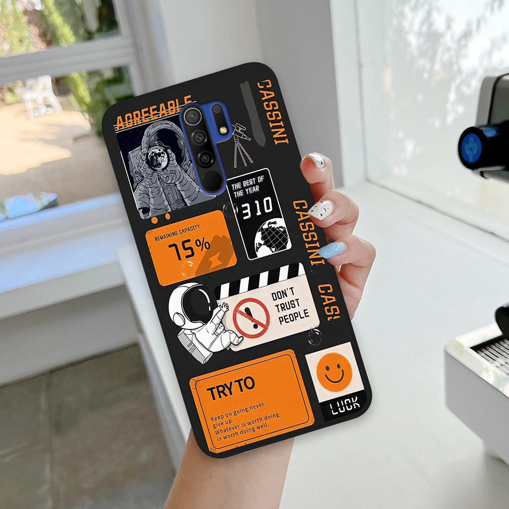 Ốp lưng Xiaomi Redmi Note 8 Pro / Redmi 9 hình vũ trụ, phi hành gia astronaut độc đáo