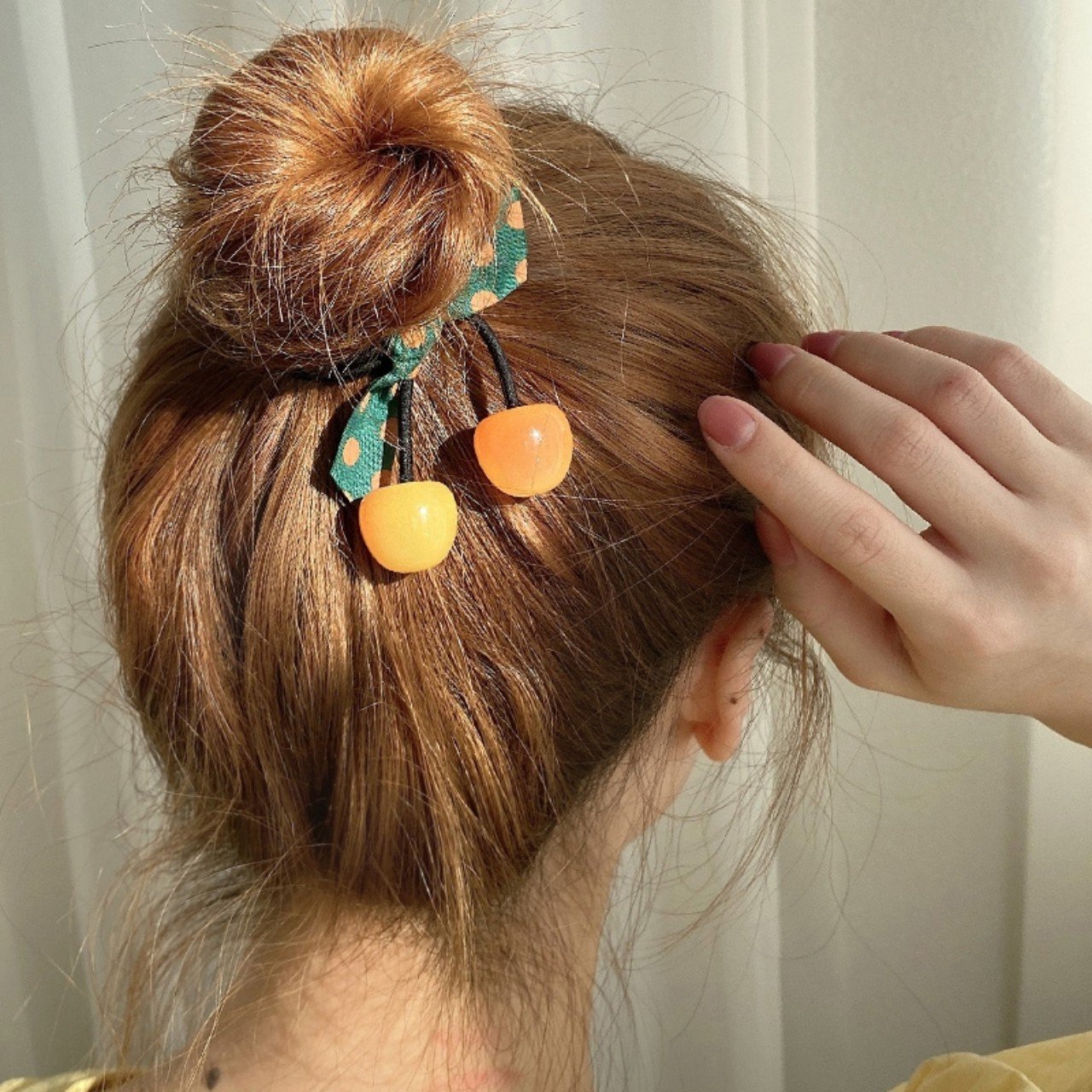 CỘT TÓC CHERRY PHỐI NƠ CHẤM BI XINH XẮN