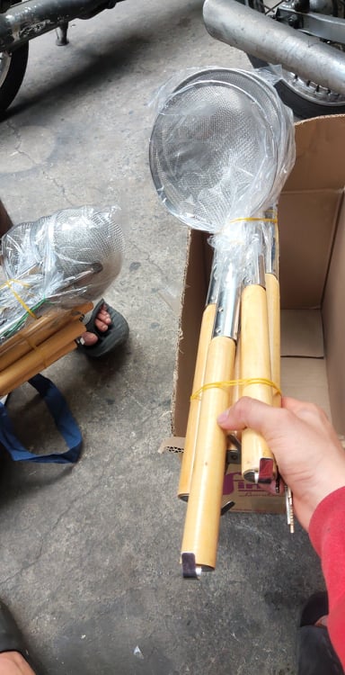 Giá sốc - vợt trụng hủ tiếu / trụng bún,phở cán dài vạn lợi cao cấp