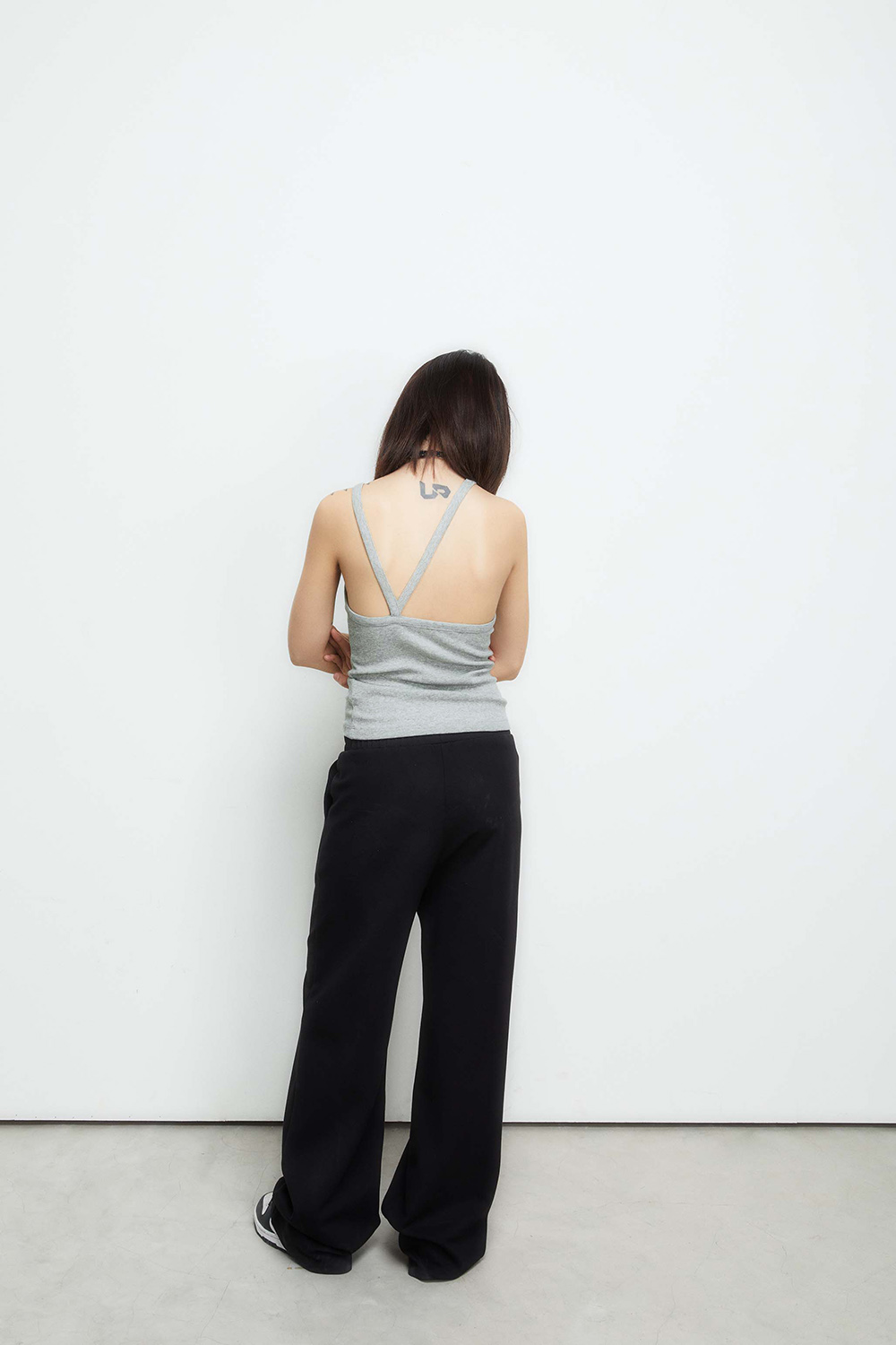 DOTTIE - Áo thun sát nách cách điệu T0650