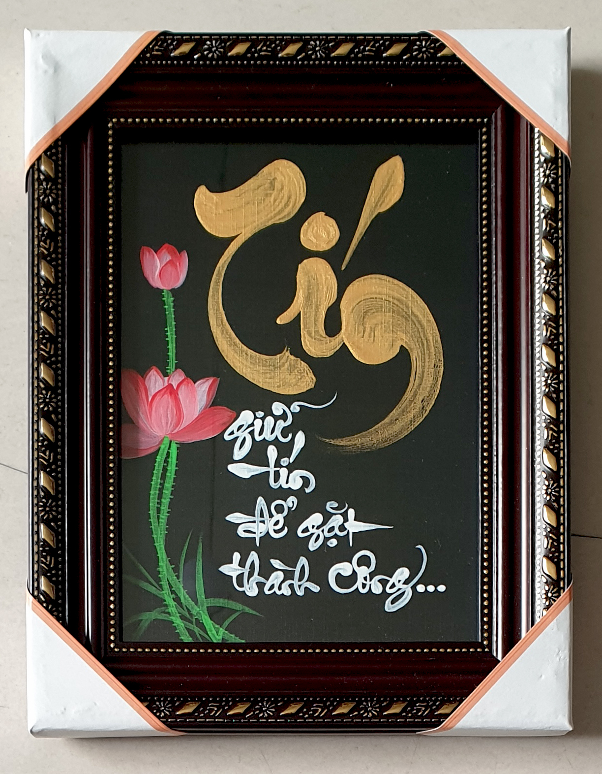 Tranh Thư pháp để bàn chữ Tín 18x23
