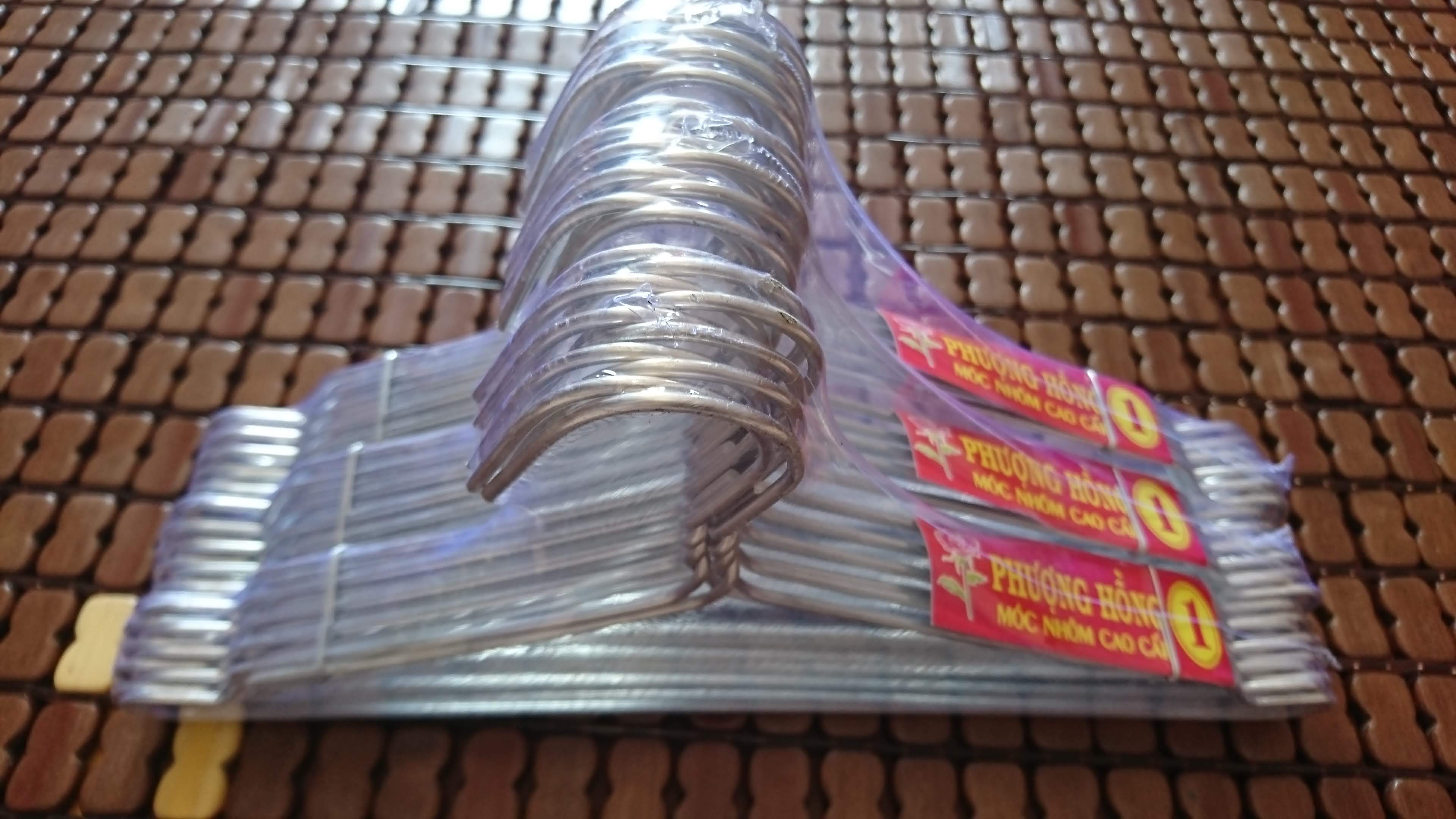 Combo 30 -20-10 Móc chục nhôm phơi đồ cho bé, có móc phơi đồ lớn