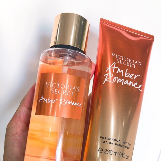 Combo Amber (Lotion 236ml + Xịt Thơm 250ml ) [Mẫu Mới]