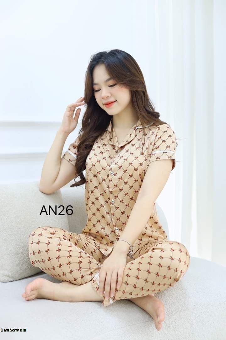 Bộ Pyjama lụa mặc nhà cho nữ