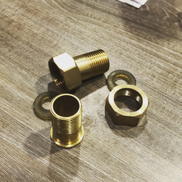 Rắc co thau cho đồng hồ nước