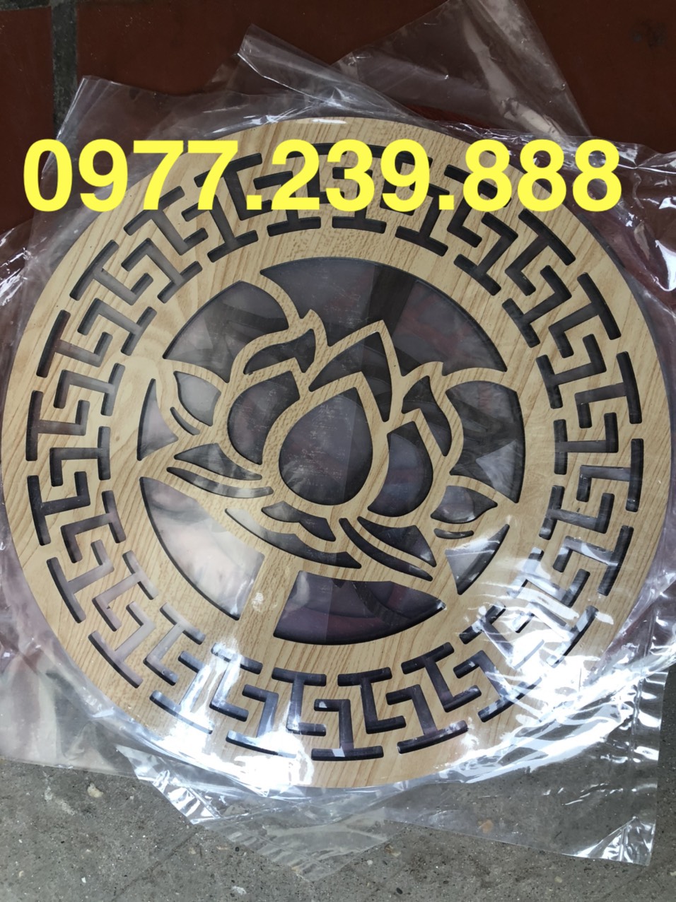 chữ hoa sen màu cánh dán