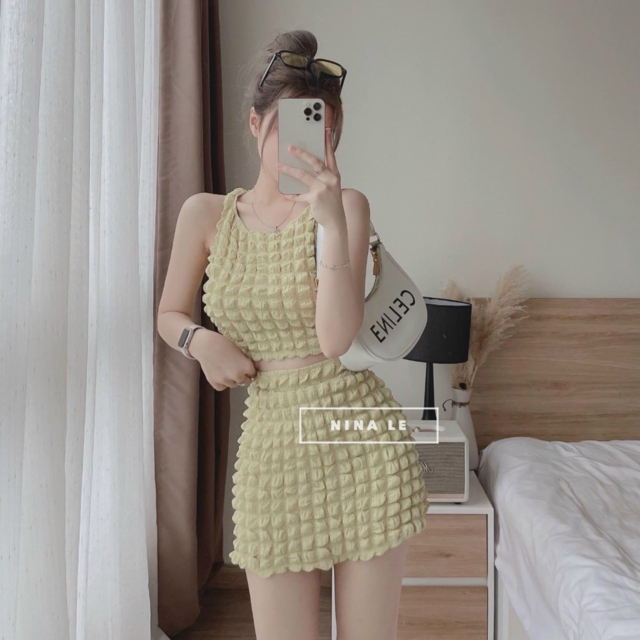Set Áo Croptop Và Chân Váy Có Lót
