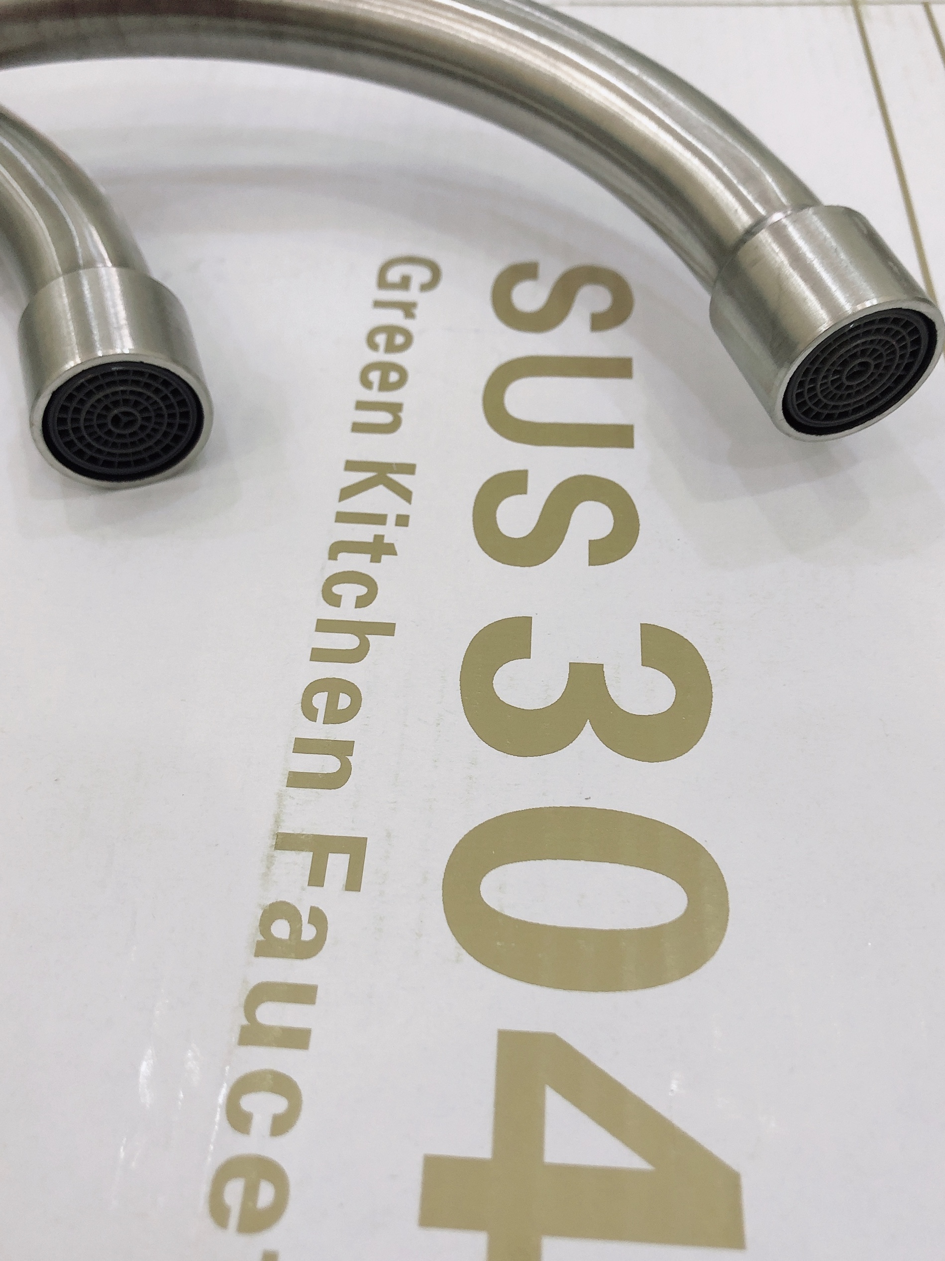 VÒI RỬA CHÉN LẠNH ĐÔI C1000-(Ống phi 18 inox 304 cao cấp)