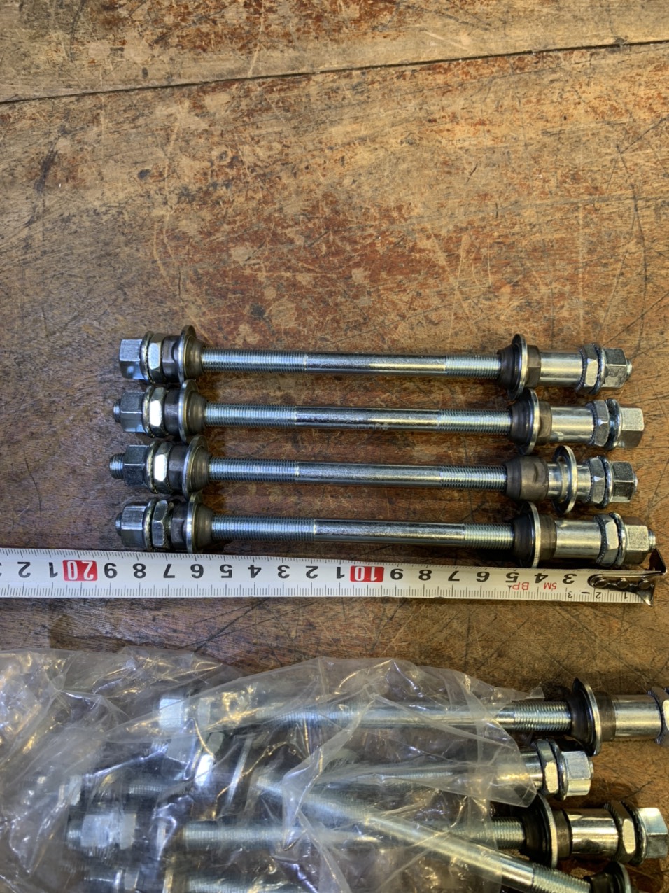 Solid Axle Mounted on Front and Rear Hubs, Tapered Terrain Type for Bicycles
