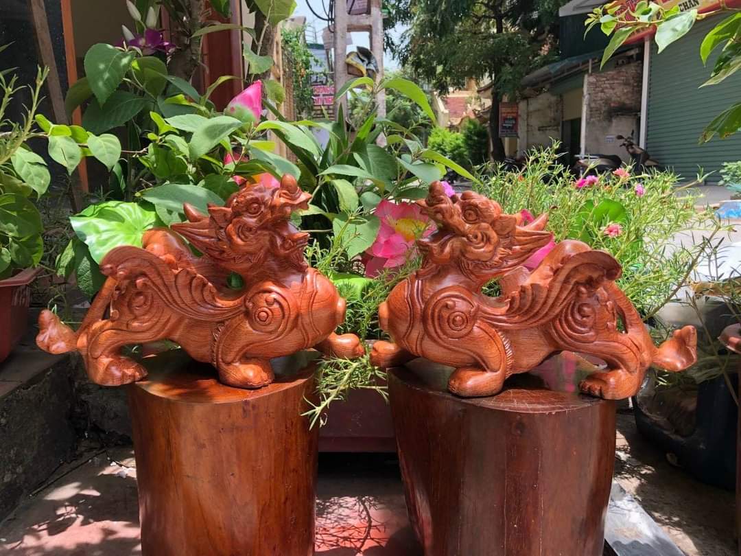 Cặp tỳ hưu gỗ hương ngang 30cm