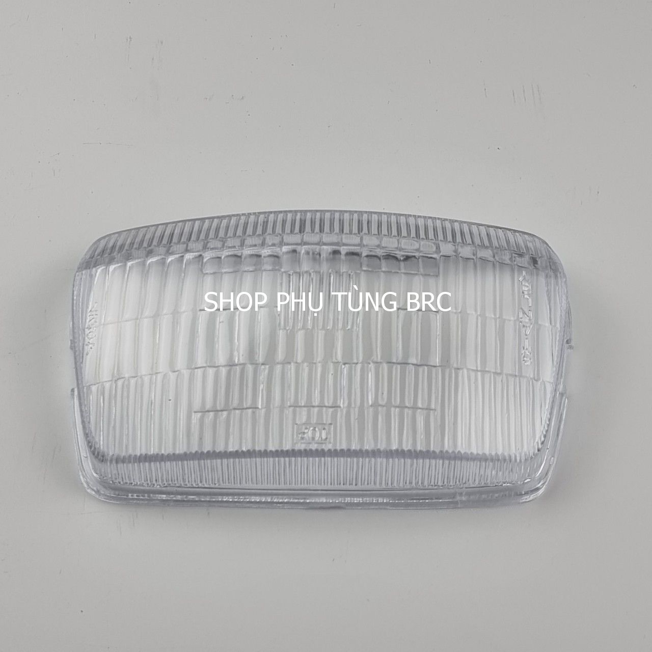 Mặt kiếng đèn pha xe DREAM II, Super DREAM ( A/E chọn loại xe trên đơn hàng và không dùng cho Super Dream đèn lồi ). )