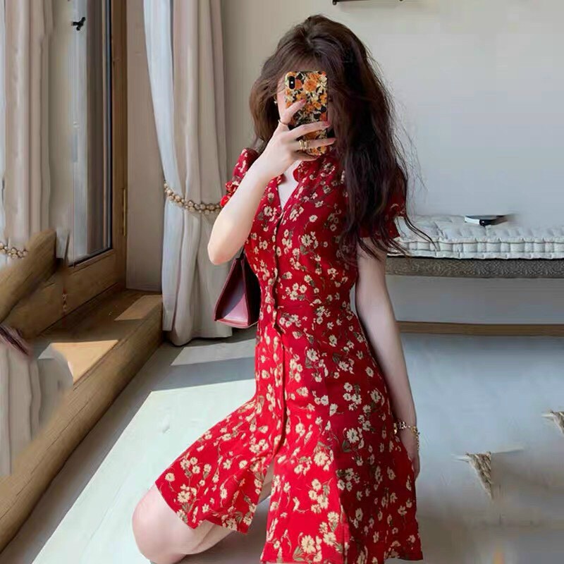 Đầm Đỏ Hoa Vàng Cổ V N037
