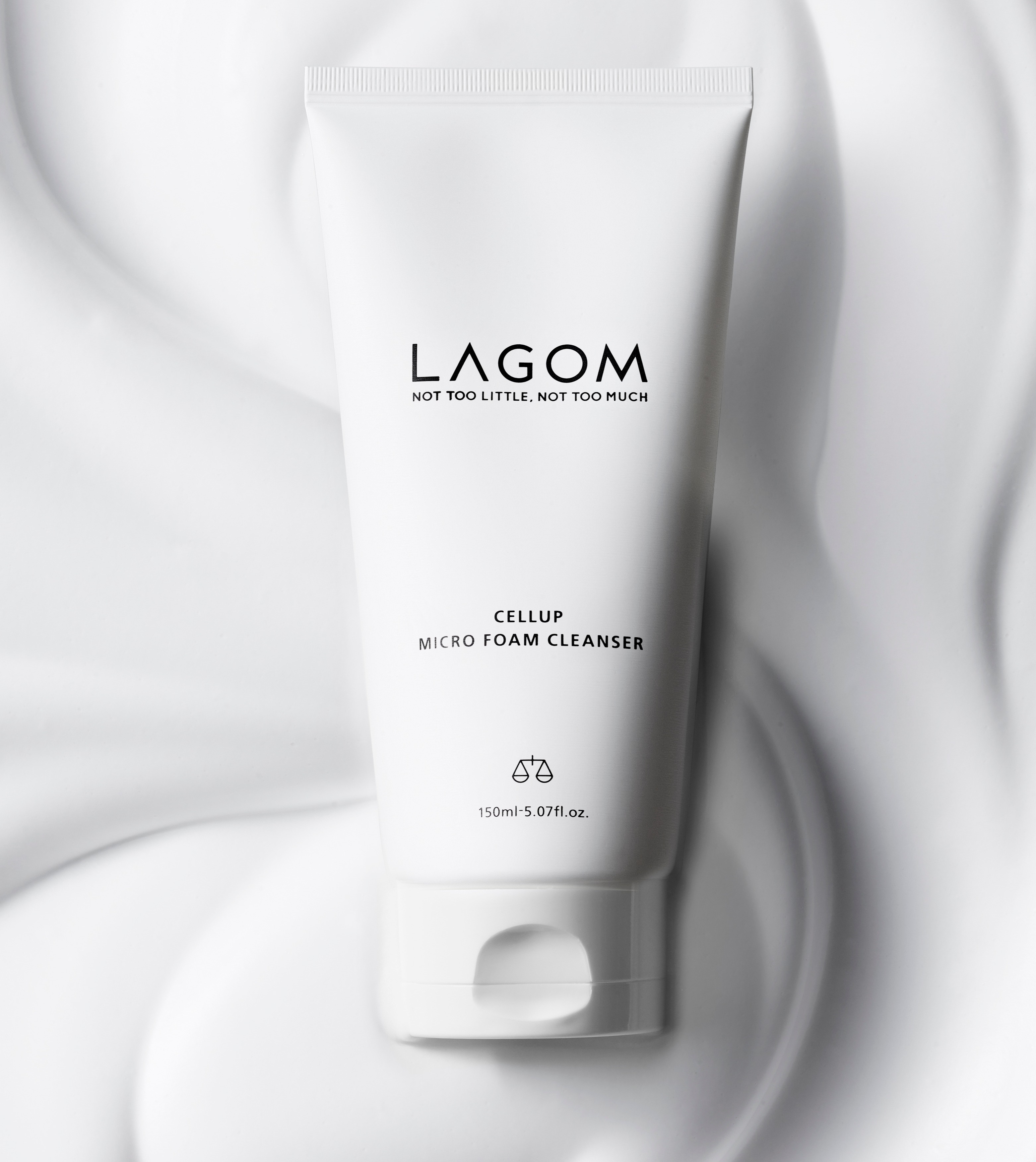Sữa Rửa Mặt Tạo Bọt Lagom Cellup Micro Foam Cleanser 150ml